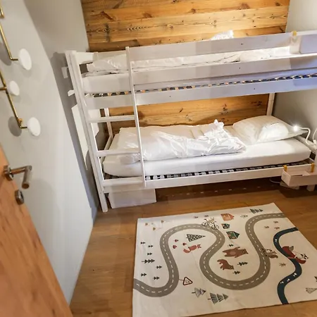 8p Villars-sur-ollon, Parking Et Jardin *