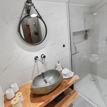 Chalet Magnifique Avec Jardin, Barbecue Et Parking