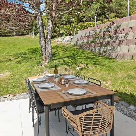 Chalet Magnifique Avec Jardin, Barbecue Et Parking Ollon